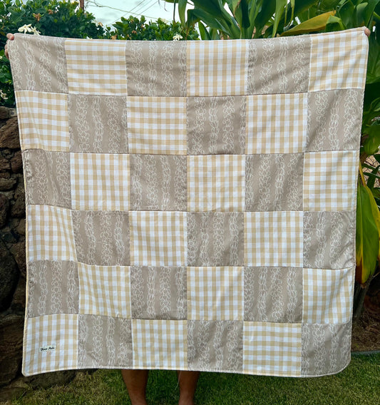 Puakenikeni + Pikake | Tan Palaka Patchwork Minky Blanket