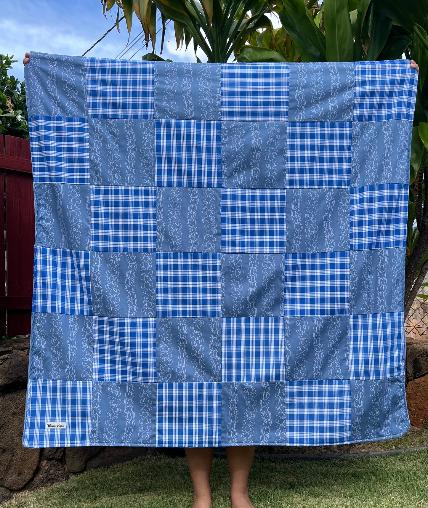 Puakenikeni + Pikake | Blue Palaka Patchwork Minky Blanket