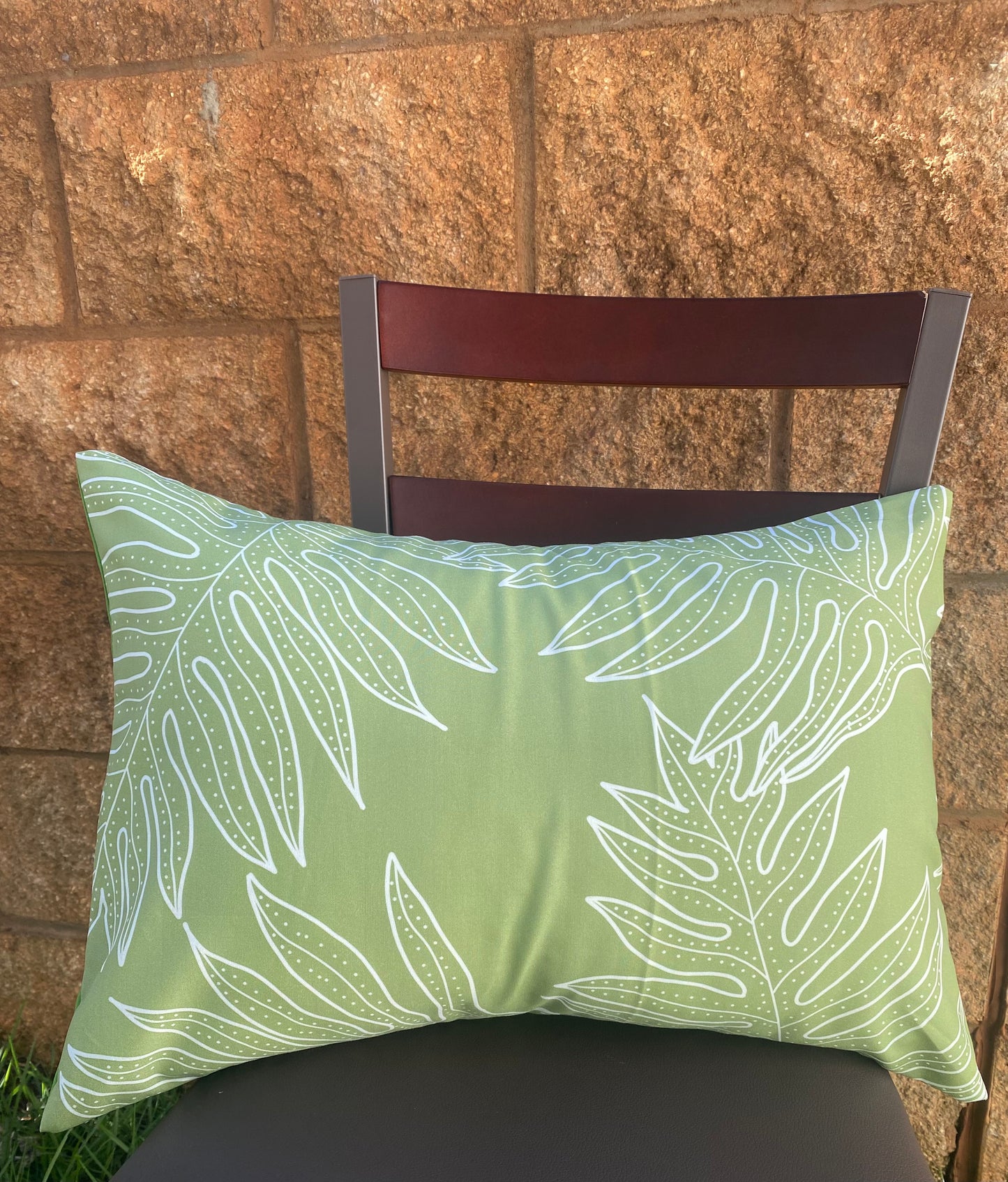 Lauaʻe GREEN Keiki Pillowcase