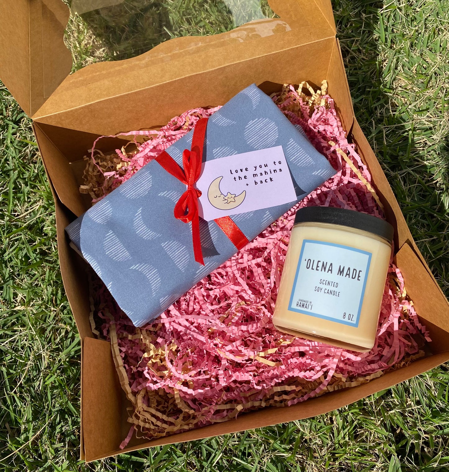 Love You to the Mahina & Back Candle Valentine's Gift Box - Pink Starburst
