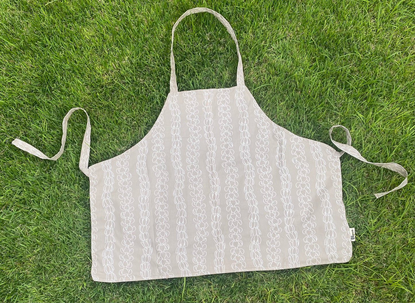 You Make My Heart Bloom Candle Valentine's Gift Box - Tan Keni + Pikake Peppermint