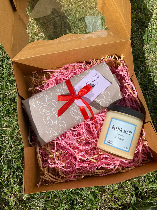 You Make My Heart Bloom Candle Valentine's Gift Box - Tan Keni + Pikake Peppermint