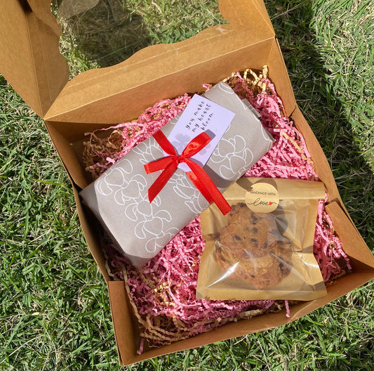 You Make My Heart Bloom Cookie Valentine's Gift Box - Tan Keni + Pikake
