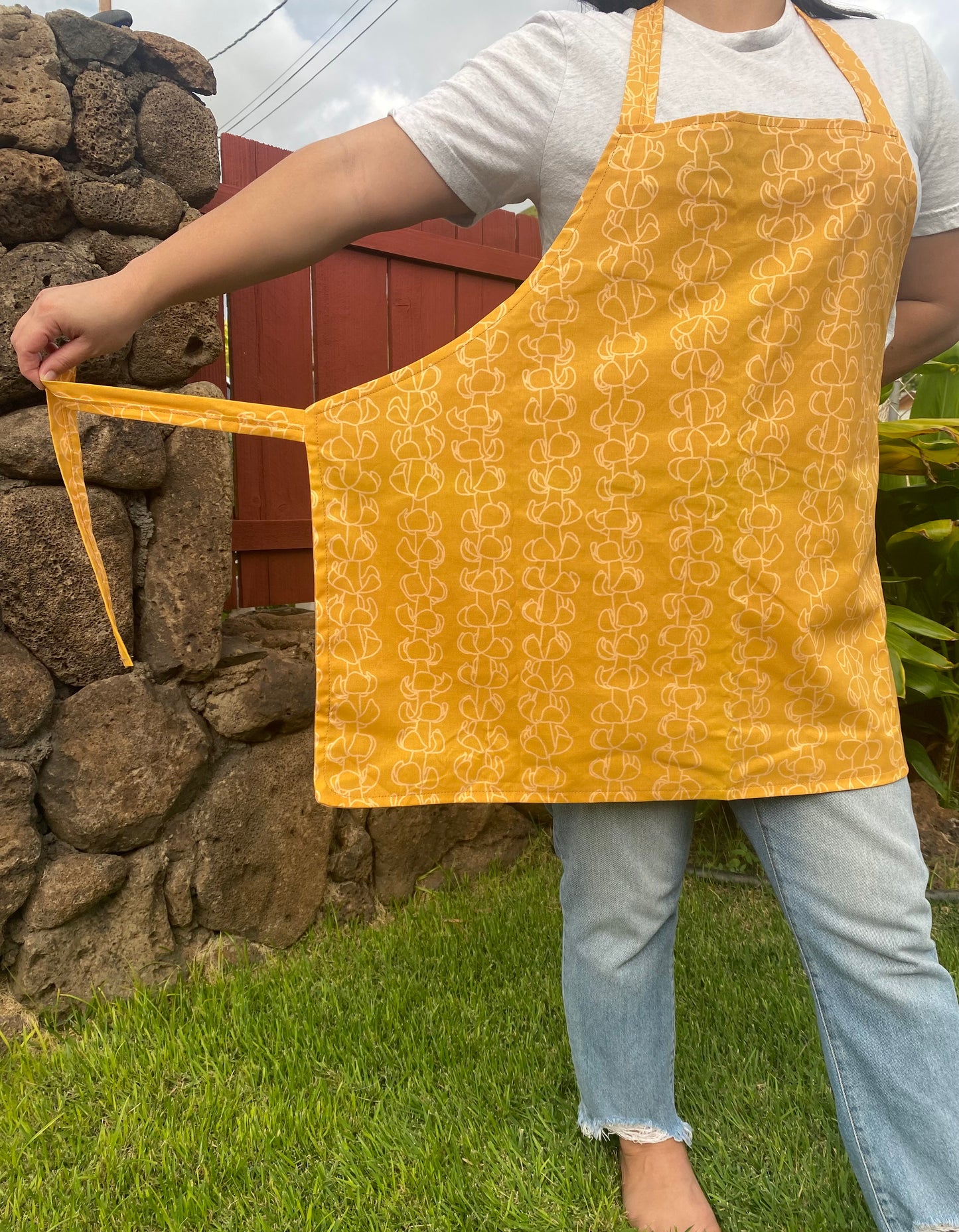 You Make My Heart Bloom Candle Valentine's Gift Box - Mustard Keni Peach Mango