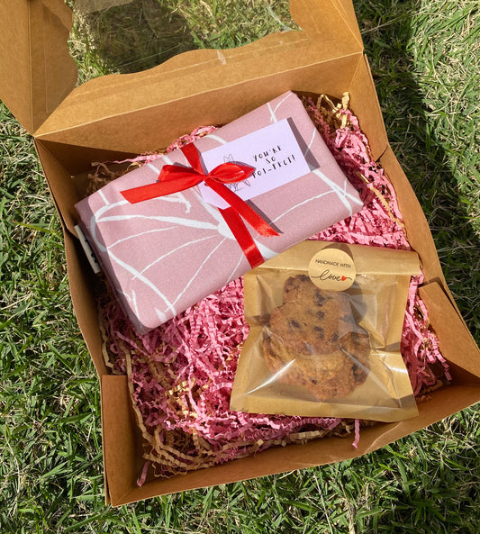 You're So Poi-fect Cookie Valentine's Gift Box - Pink Kalo Leaf