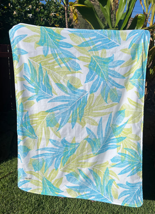 Laua'e WHITE Keiki Minky Blanket